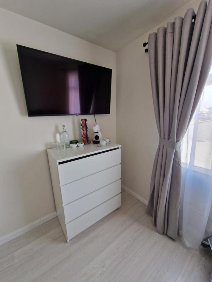 R&J Guesthouse Apartment Grindavík Kültér fotó